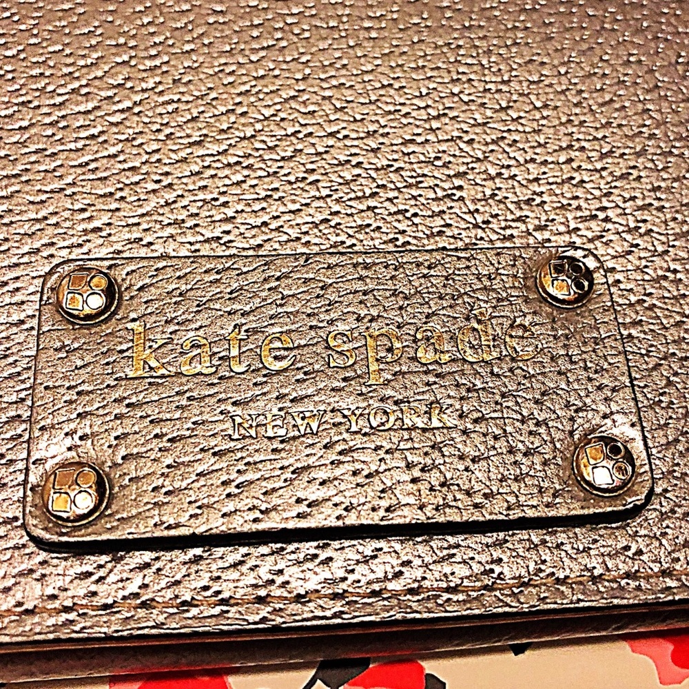 KATE SPADE Metallic Wilver Wallet - Picture 3 of 8